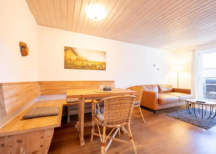 Kloana Waxlstoa 加爾米施-帕滕基興